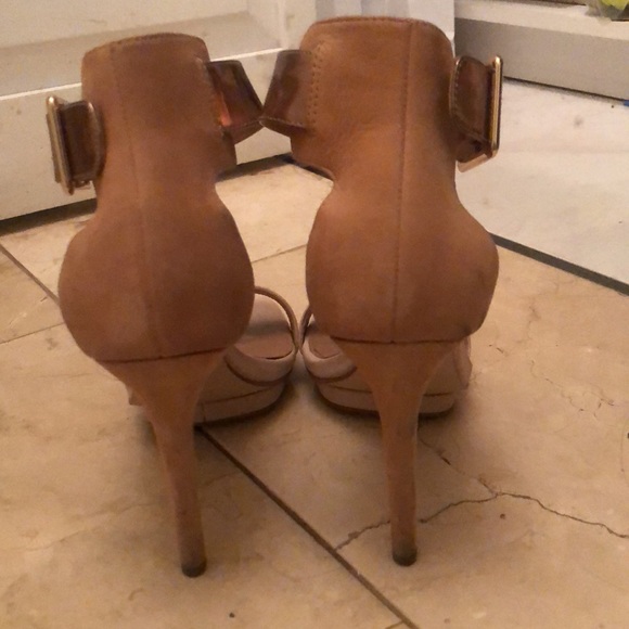 Calvin Klein Vable Nude Sandals - Picture 5 of 7